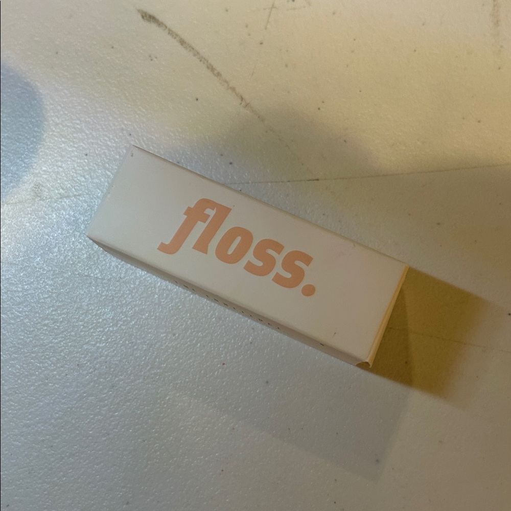 5 for $35 ☆ Floss - The Concierge Lip &‎ Cheek Tint